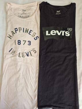 Levi's Pink and Black Graphic Tee Duo